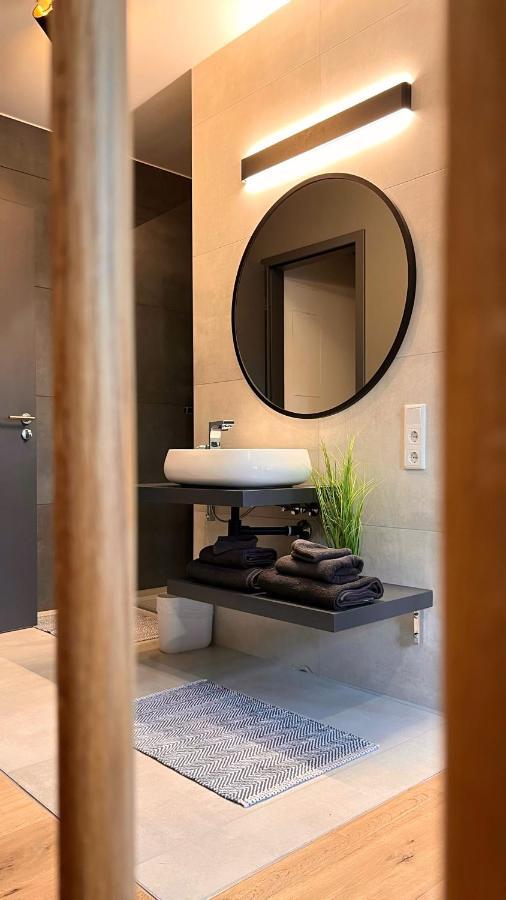 H-85 Suites Level 5/10 Koblenz  Bagian luar foto