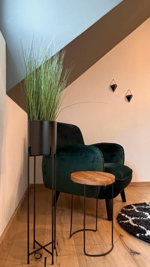 H-85 Suites Level 5/10 Koblenz  Bagian luar foto